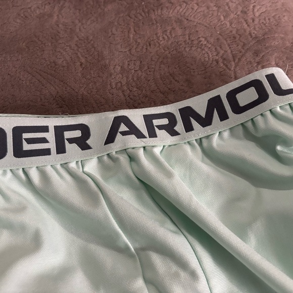 Under Armour Women's Mint and Charcoal Athletic Shorts - Picture 8 of 8